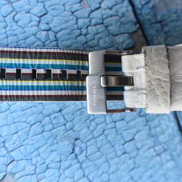 Preowned Fossil Women’s Watch | White Leather Strap | Classic Analog Timepiece main image 4